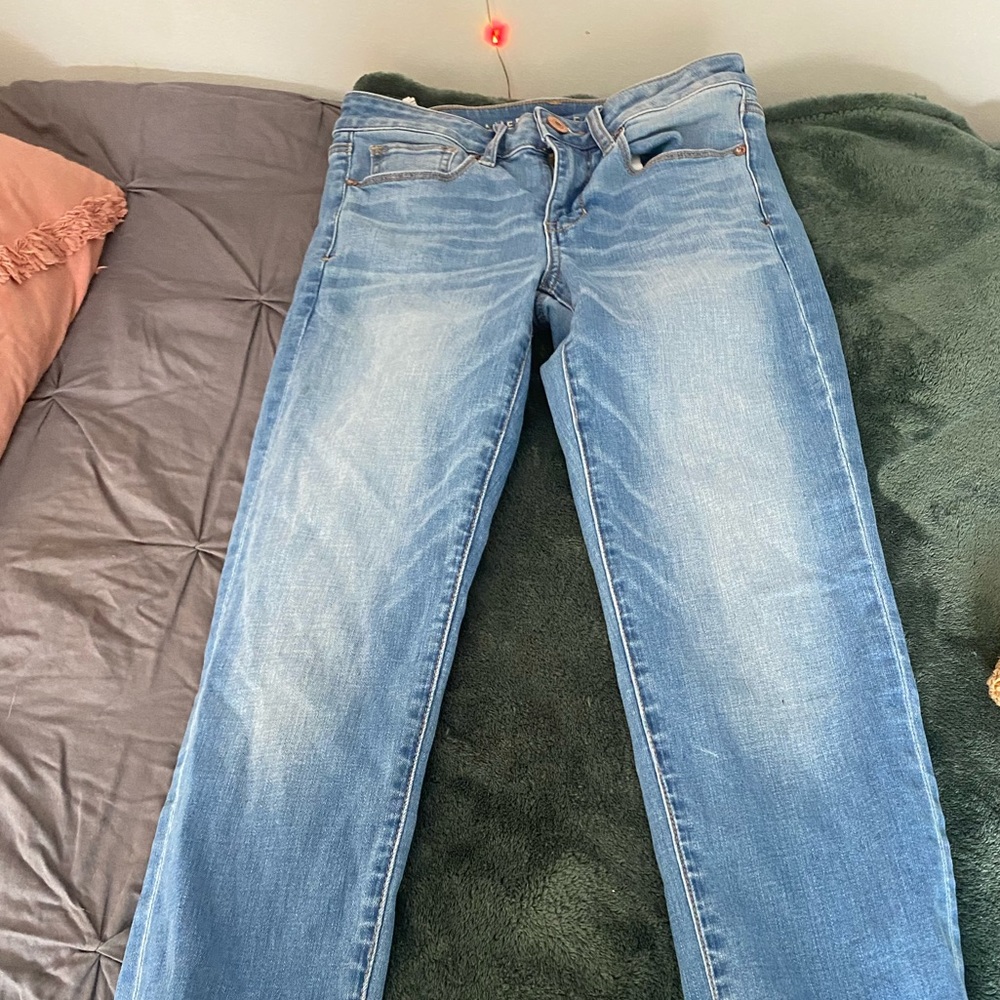 american eagle strait leg jeans